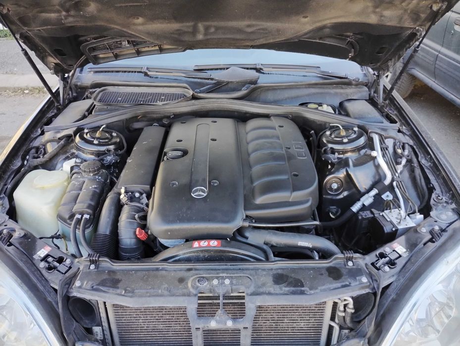 Автомобил Мерцедес