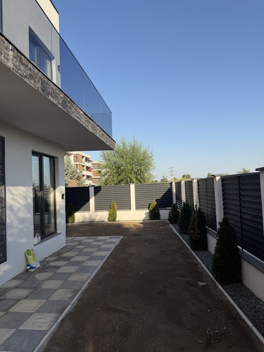 Spațiu comercial/Casă de închiriat