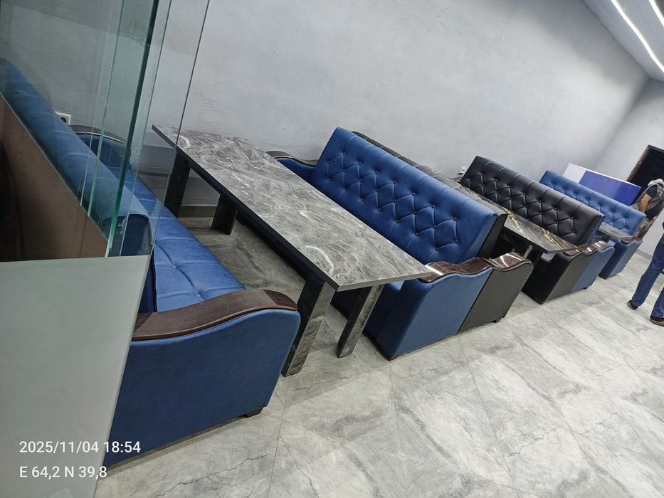 Kafe va restaranlar uchun mini divanlar
