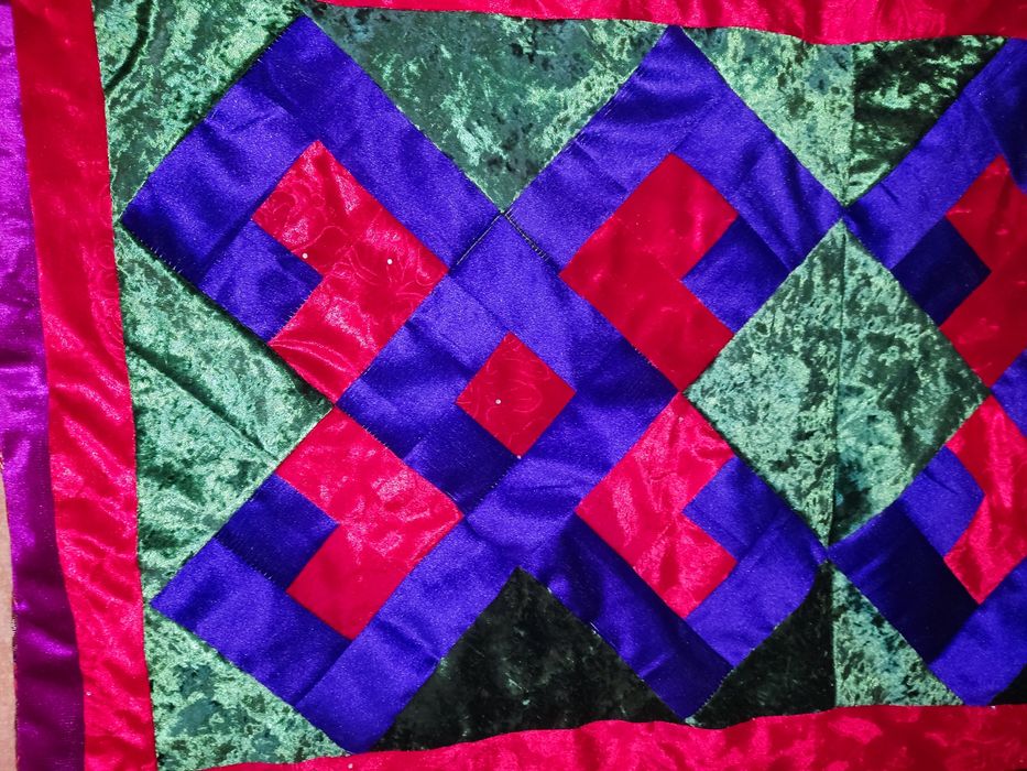 Продам корпешки новые