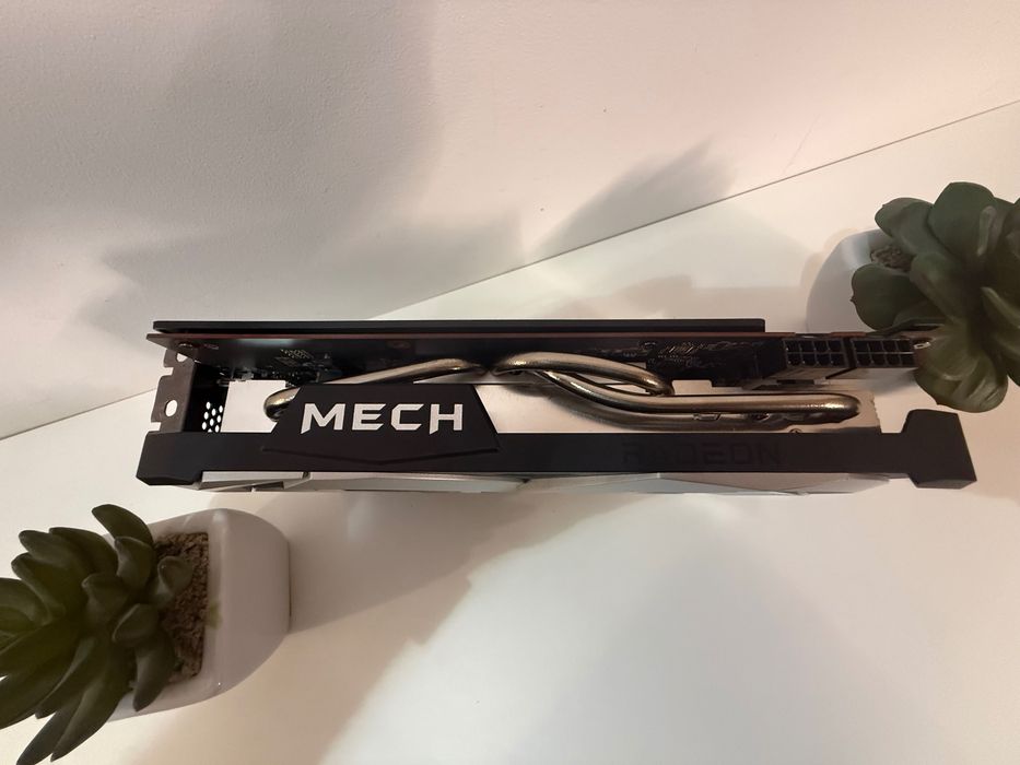 PlăcaVideo AMD Radeon RX 6700 XT 12GB