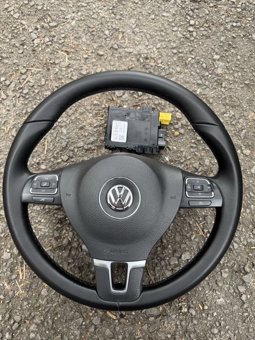 Мултиволан за Passat B6 B7 CC Пасат Б6 12 бутонен