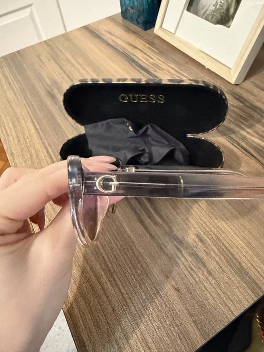 Дамски очила GUESS