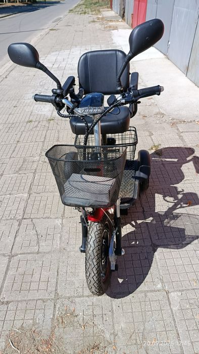 Електрическа триколка Bullmax H1 Lux