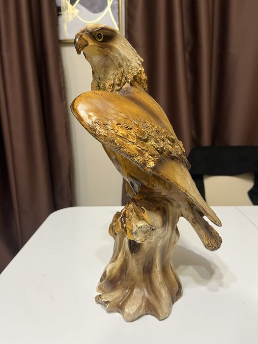 Ръчно изработена дървена скулптура „Орел“ – масивно дърво