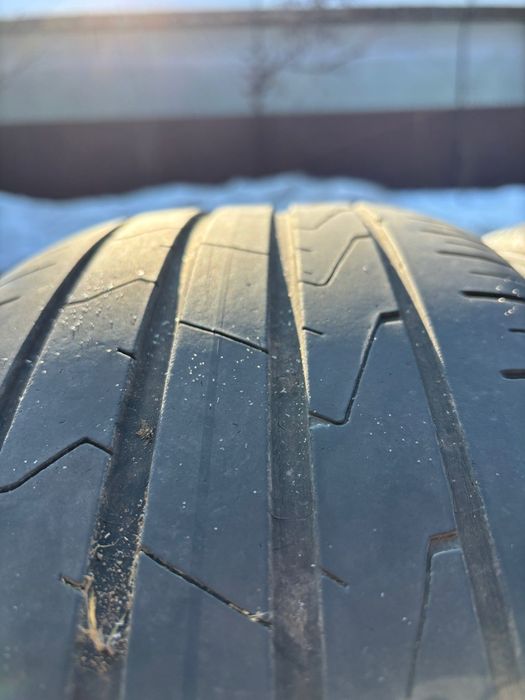 Vând cauciucuri Hankook 215.55.16 vară