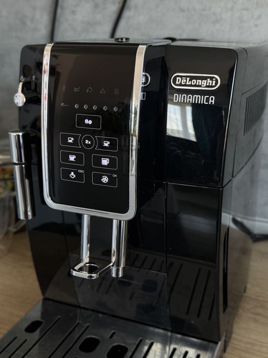 Кафеавтомат Delonghi Dinamica
