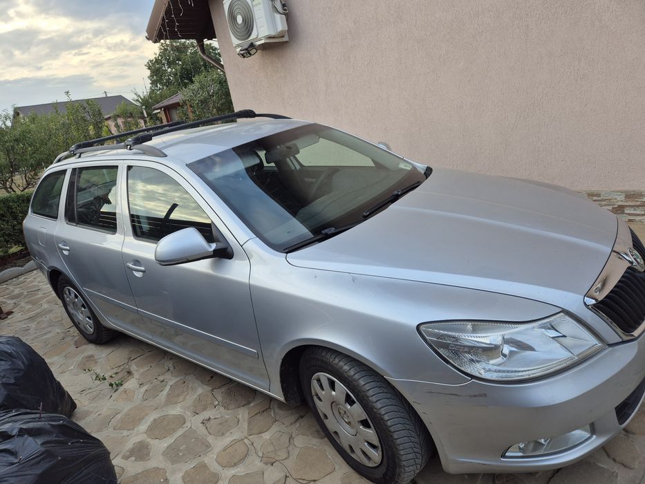 Vând Skoda Octavia 2