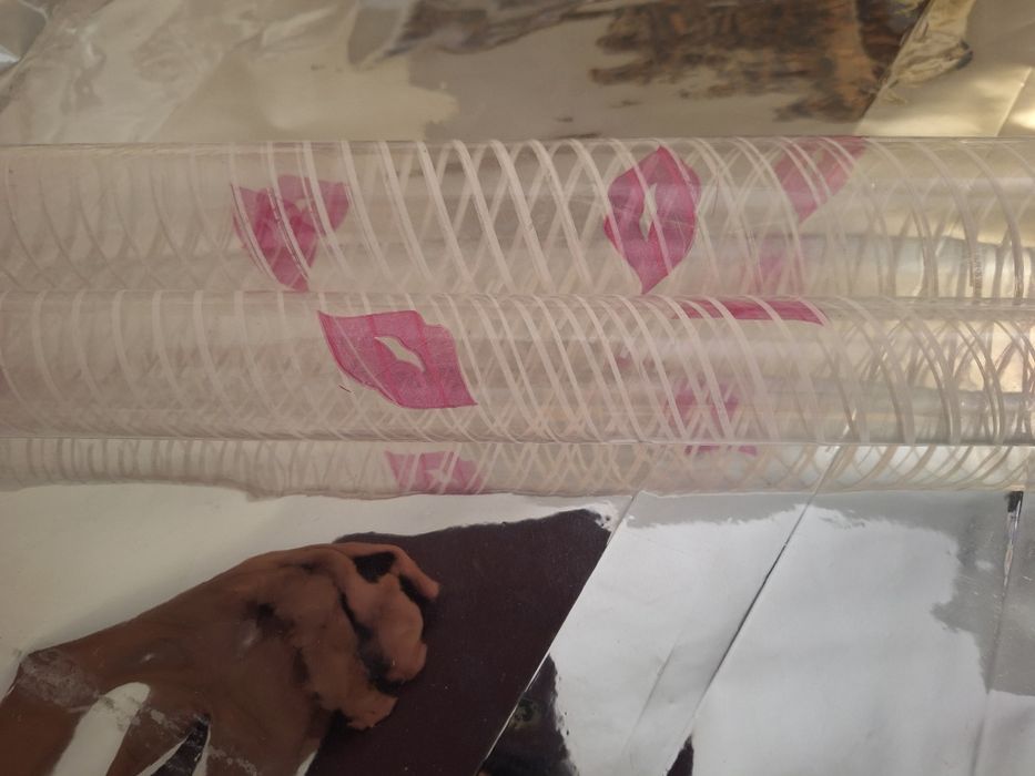 Целофан на листи за цветя и подаръци.