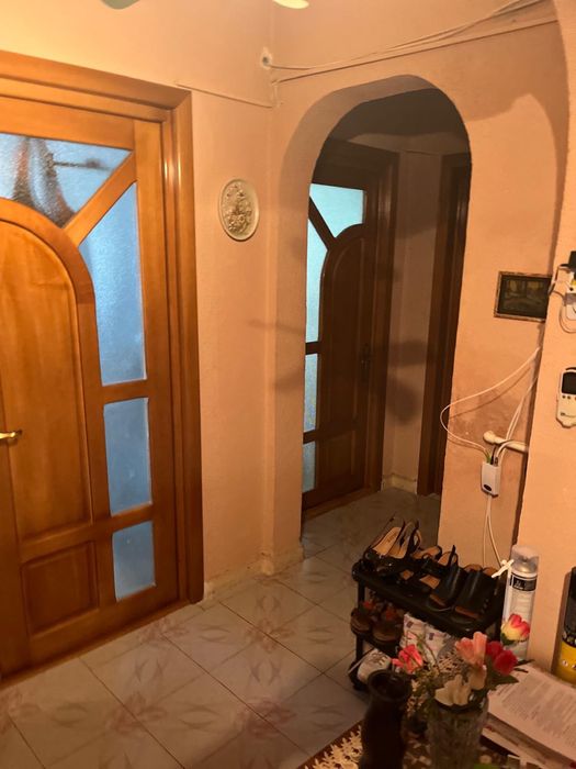 Apartament 3 camere decomandate + Garaj cu beci