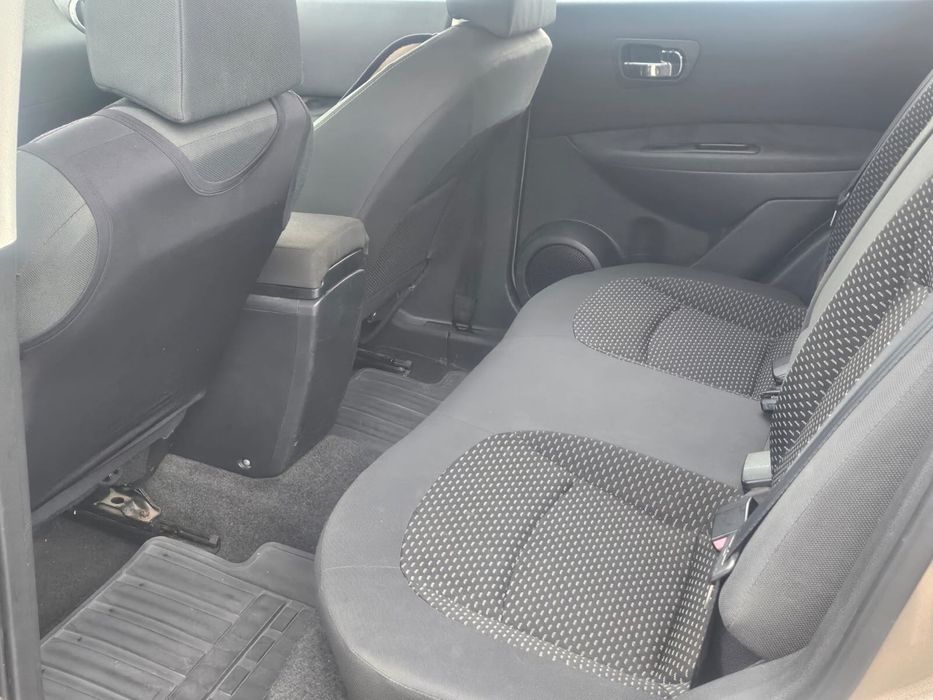 Nissan Qashqai J10