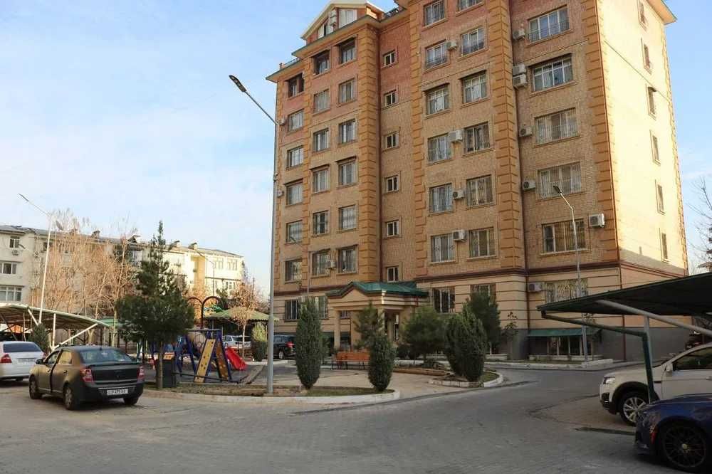 "Габус" Нукусская пересечение Кичик Бешагач 488 кв.м евро ремонт