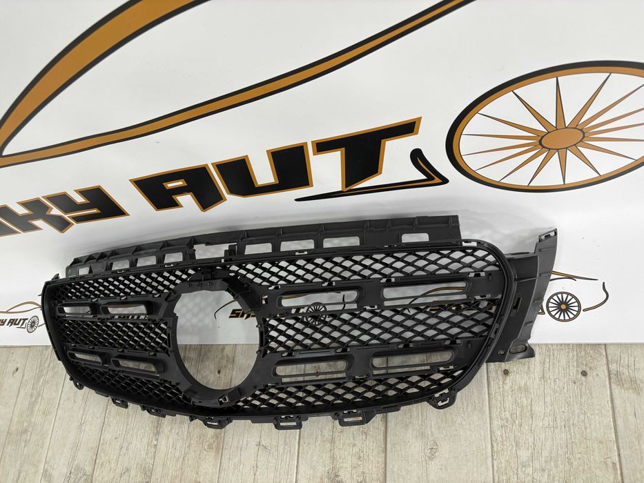 Grila radiator Mercedes E class W213 dupa 2016 cod A2138881400 NOUA