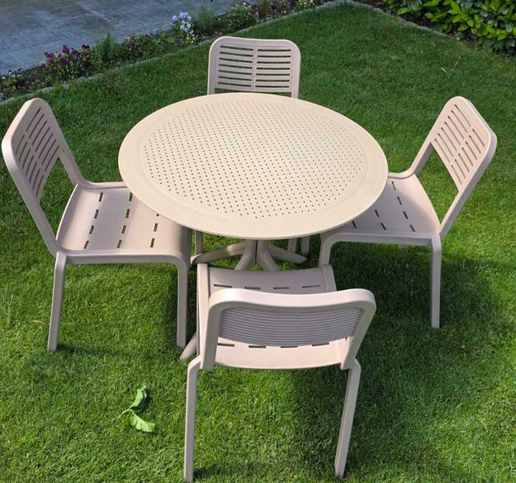 НЕМСКИ Комплект Мария 4 Стола С Маса + Подарък ЛЕД ФЕНЕР