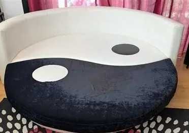 Canapea yingyang