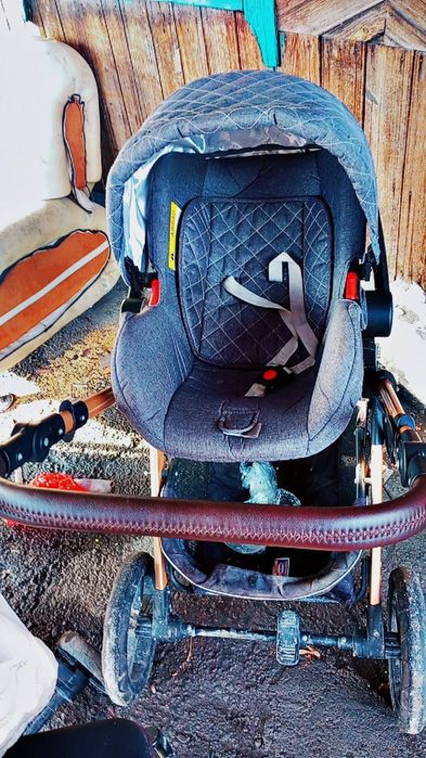 Продам коляски не дорого