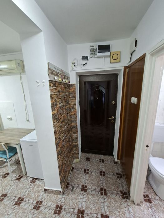 Dau in chirie ap cu 2 dormitoare in rogerius .Bul Dacia colt cu Decebal