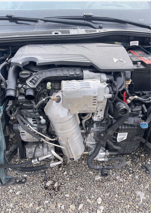 Motor complet HN07 HNN Peugeot 2008 II Citroen C4 1.2 b 22.000 km 2023