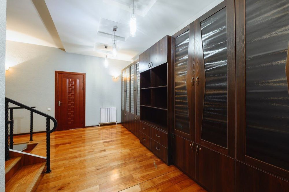 Продаётся Дом 4 соток м. Шахристан