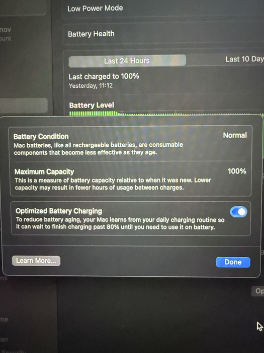 Macbook Air  M3 100%