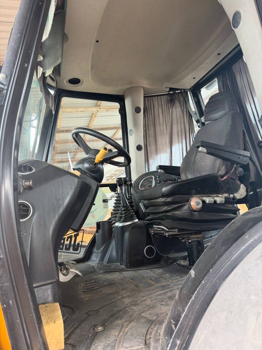 Продается JCB 4х оригинальный английского производства