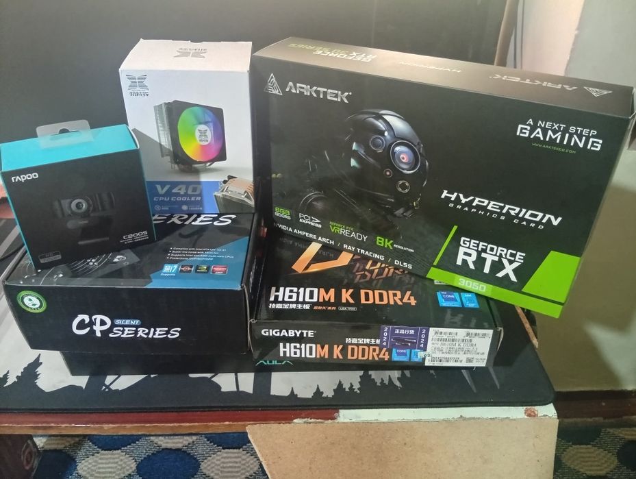 Full Set Gaming: i5-12400F / RTX 3050 8GB / 32GB RAM / 1TB / 180Hz