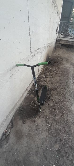 Продаю Самокат в хорошом состаиянием