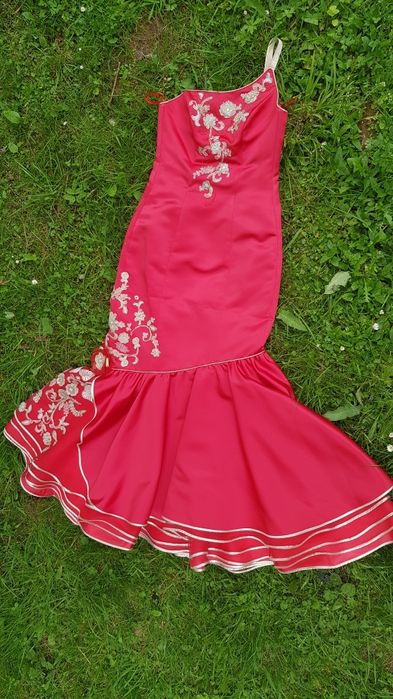 Rochie tip sirenă, roșie