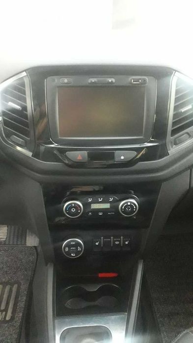 LADA XRAY CROSS srochno sotiladi