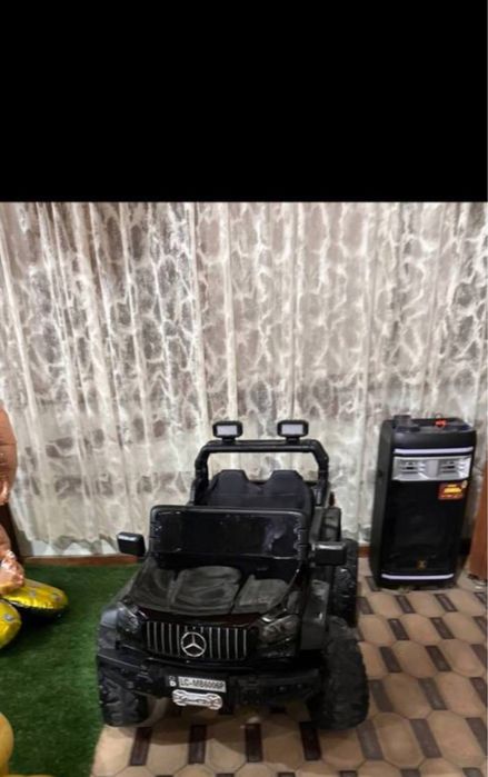 Bolalar moshinasi sotiladi