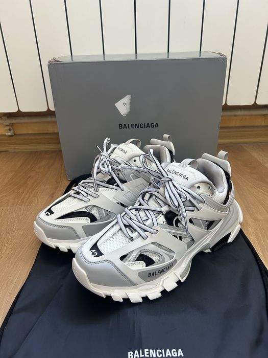 Balenciaga Track