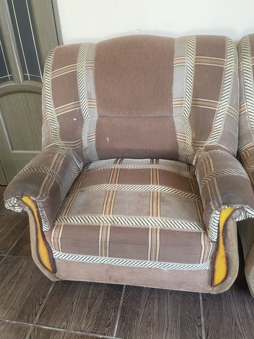 Продам два кресла