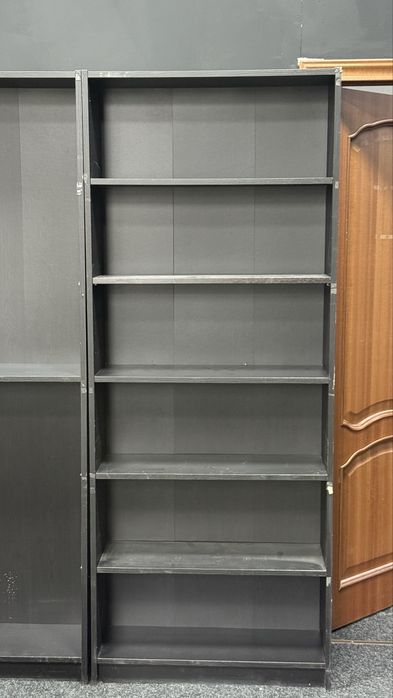 Продам книжный шкаф Икеа