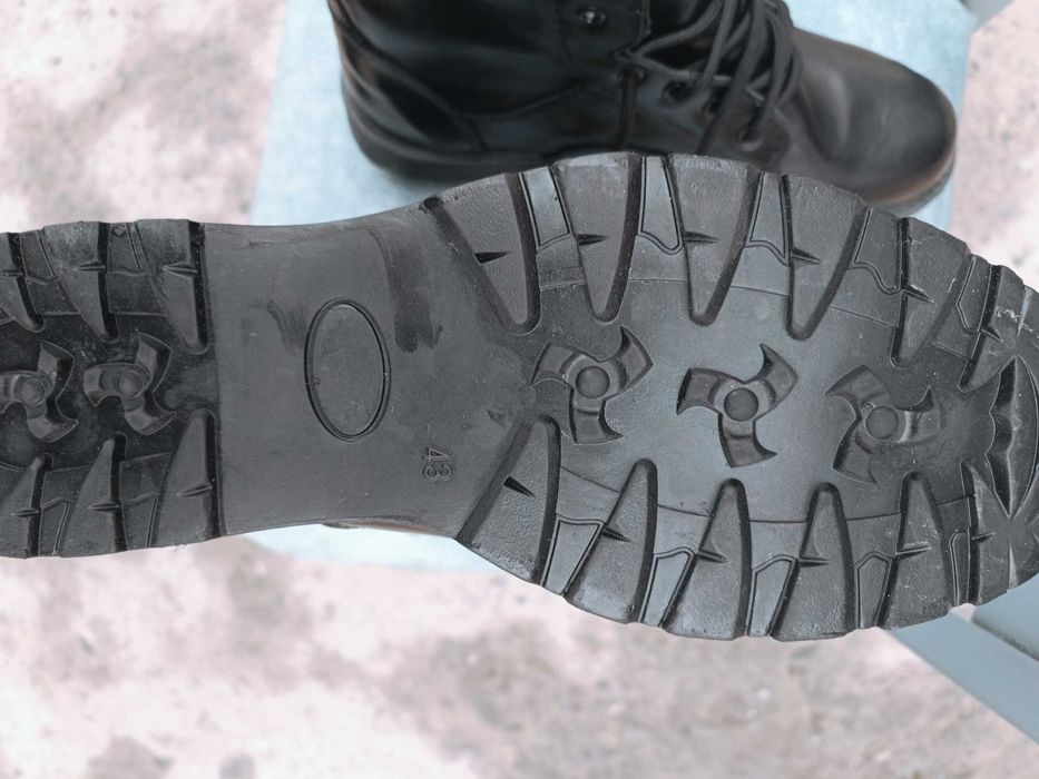 Продается новый сапог