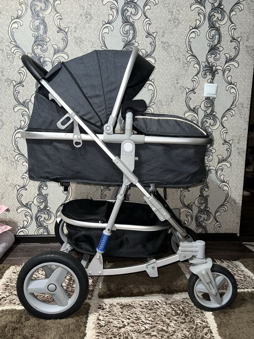 Коляска в идеальном состоянии