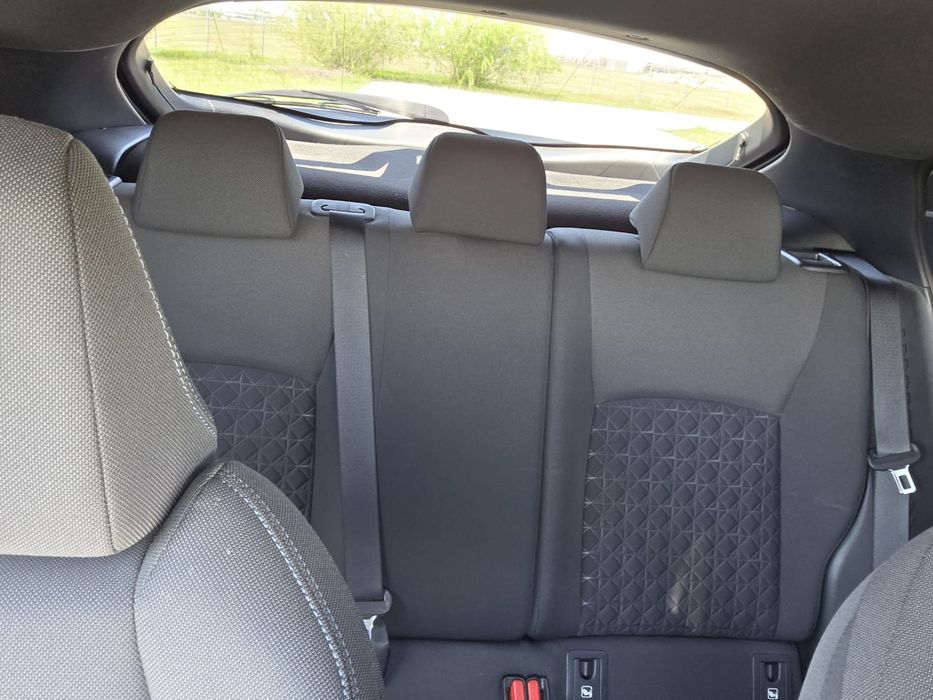 Toyota C-HR BI Tone 2021 garanție/rate 1.8 hybrid