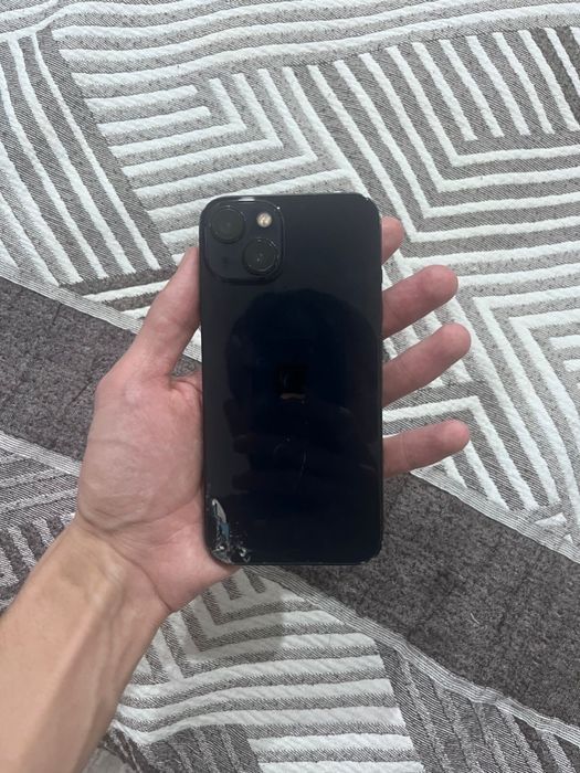 Смартфон Iphone 13