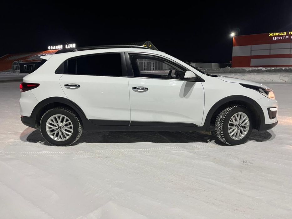 Автомобиль KIA RIO - XLINE