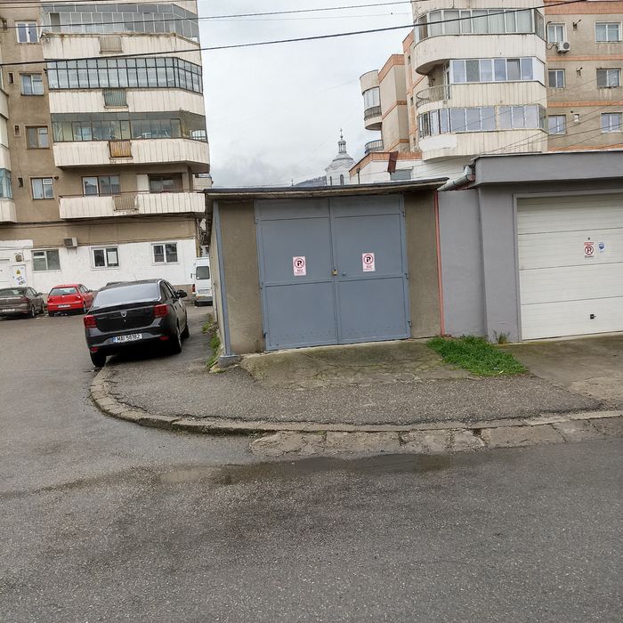 Garaj de vânzare