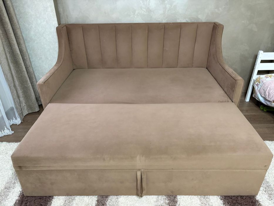 Диван подростковый