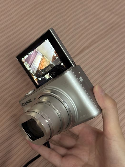 Canon PowerShot SX740 HS