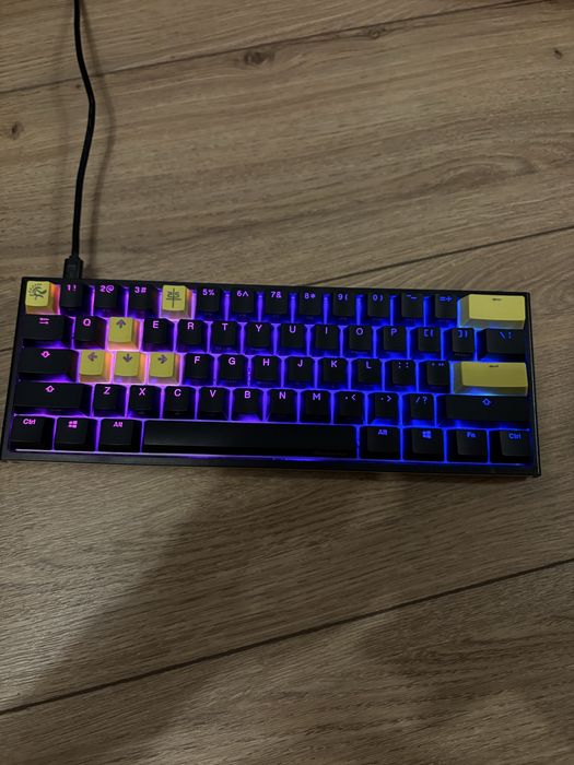 Ducky one 2 mini+ мишка logitech