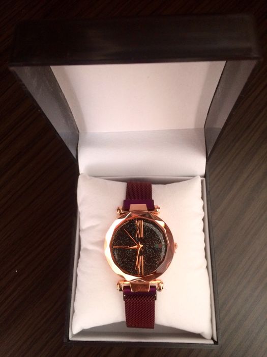 Продам часы