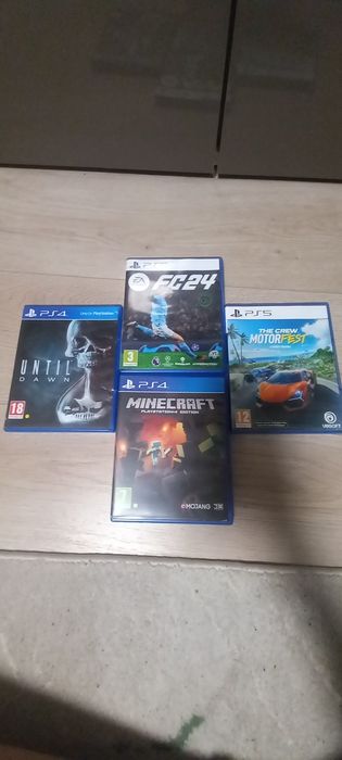 PS5+2 manete+ 4 jocuri