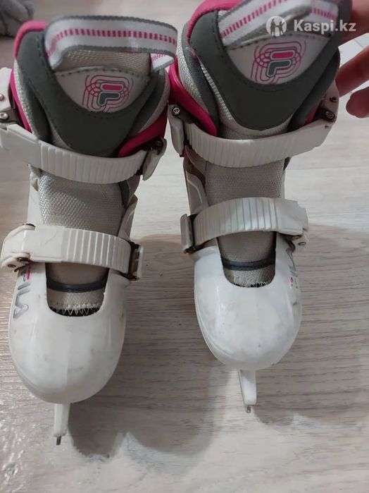 Продам коньки для девочки.