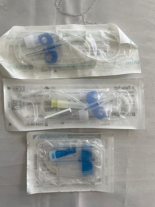 Бабочки иглы