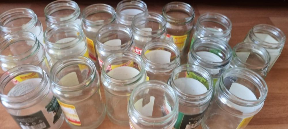 Borcane de diferite dimensiuni, 70 bani bucata