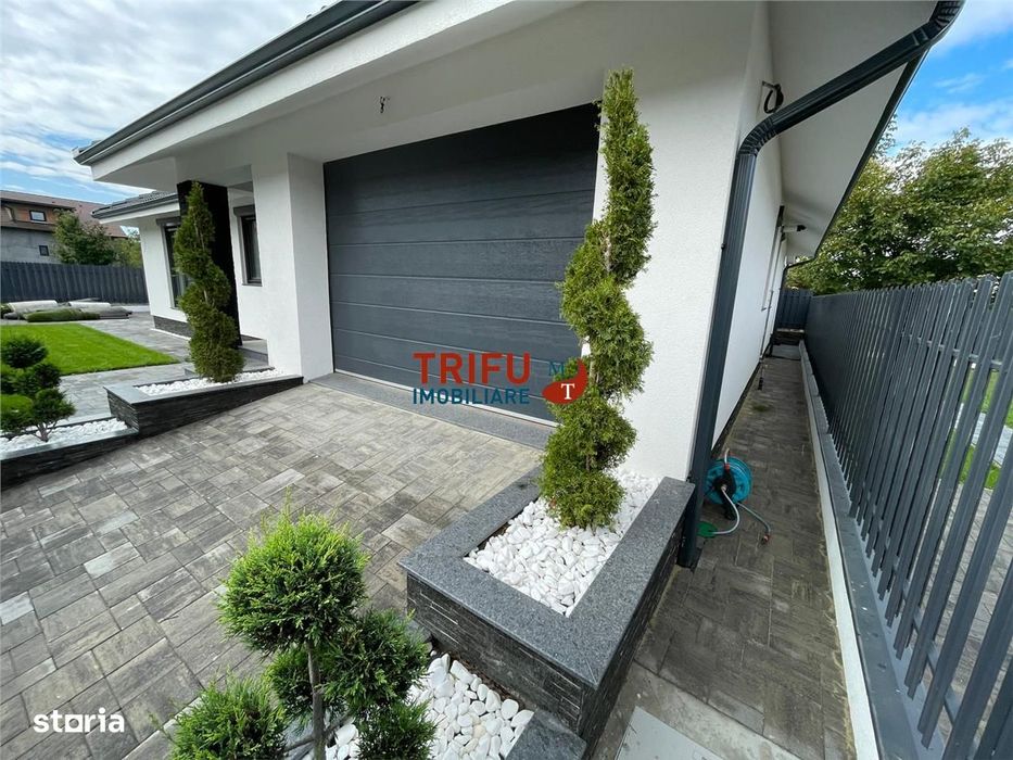 Casă pe un nivel cu garaj zona Centru