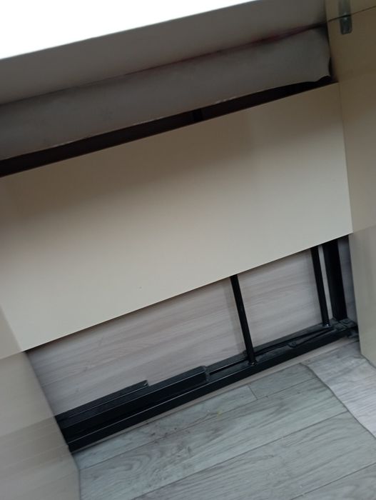 Продам компьютерный стол.