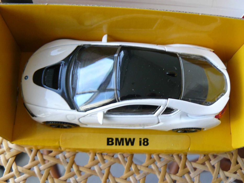 Macheta Auto De Colectie BMW I8 Scara 1:43,Noua In Cutie,Prod. RASTAR